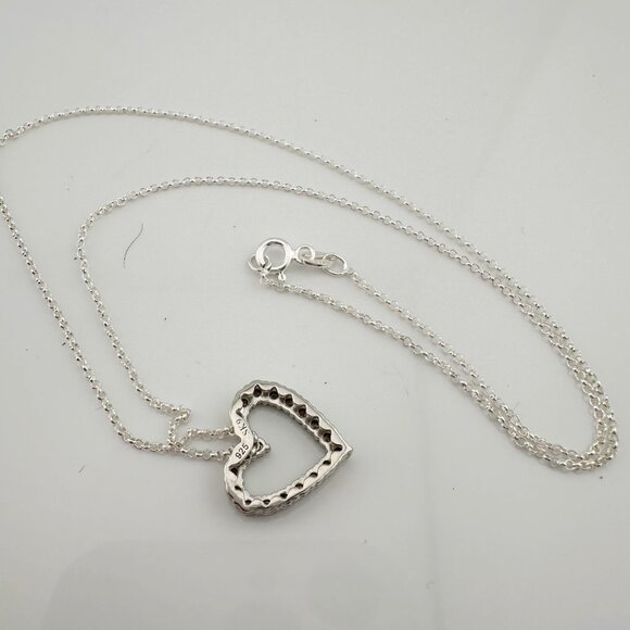 Beautiful Heart Necklace w Natural Diamonds in Illusion Settings - Picture 9 of 13
